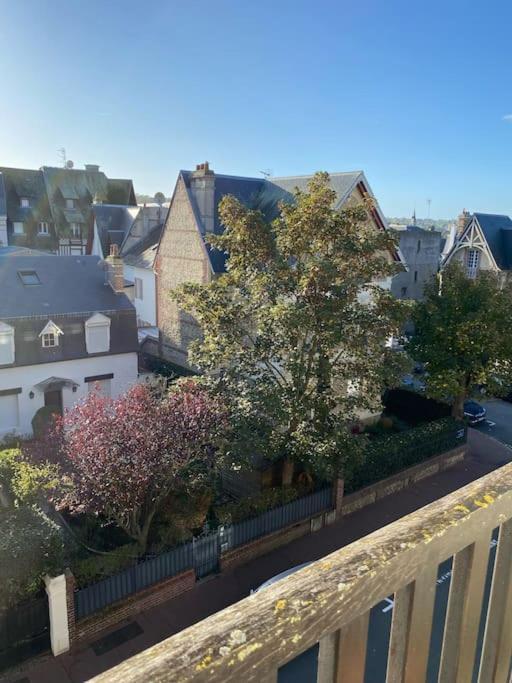 Superbe Appartement Familial "K" Hypercentre โดวีลล์ ภายนอก รูปภาพ